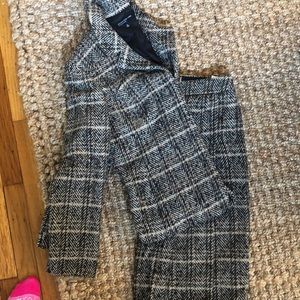 Jones New York Skirt Suit